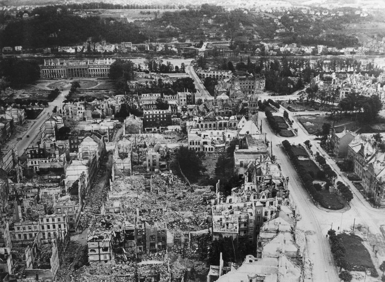 Zerstörtes Koblenz nach dem Zweiten Weltkrieg, LHAKo Best. 710 Nr. 3403