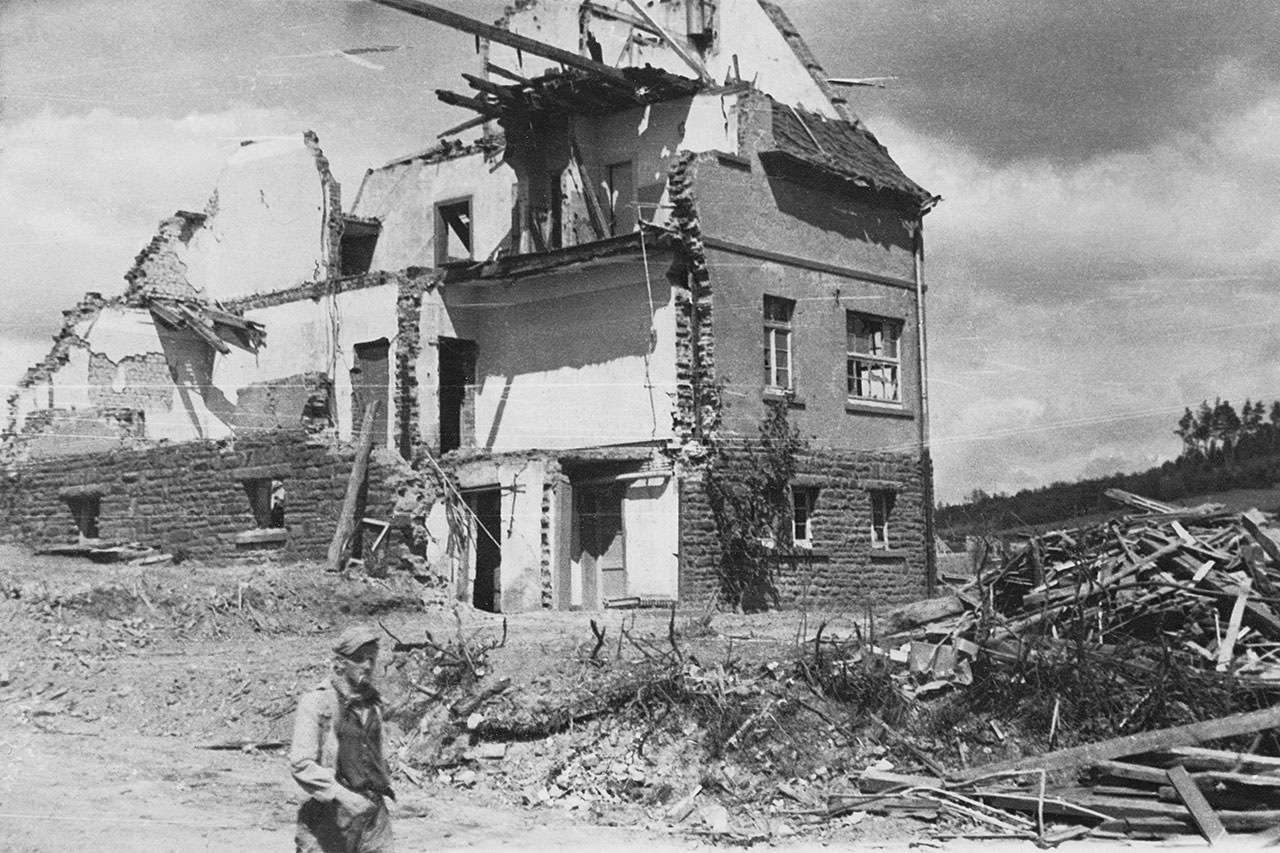 Kriegszerstörungen in der Roten Zone, LHAKo Best. 710 Nr. 3659