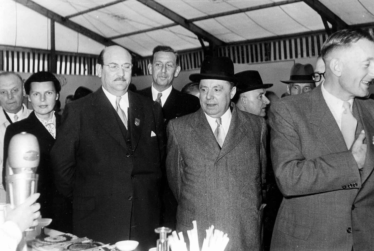 Besuch einer Landwirtschaftsausstellung durch MP Altmeier, LHAKo Best. 630, 503 Nr. 8504 