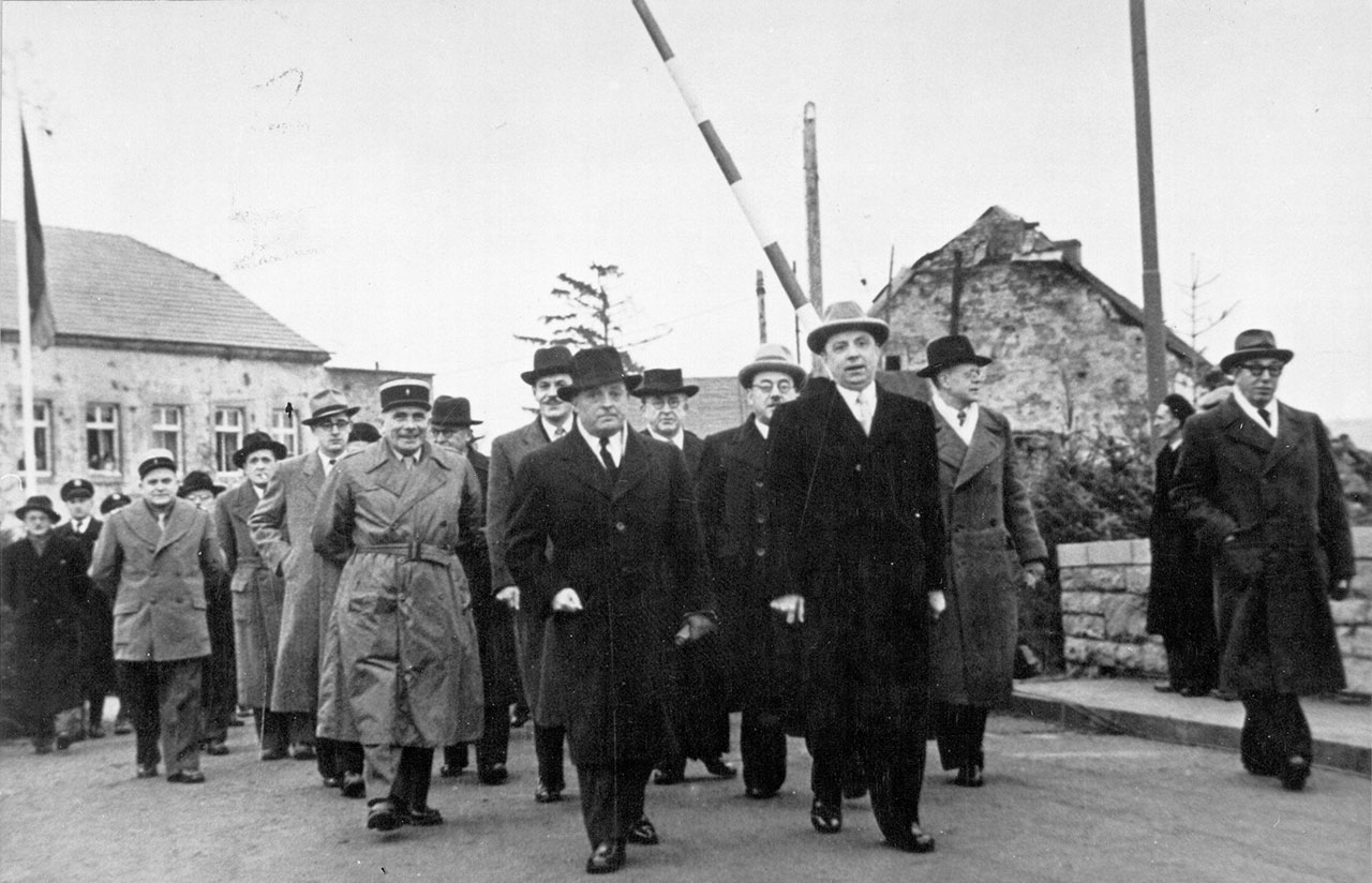 Brückeneinweihung, Wiederaufbau der Infrastruktur, LHAKo Best. 710 Nr. 513